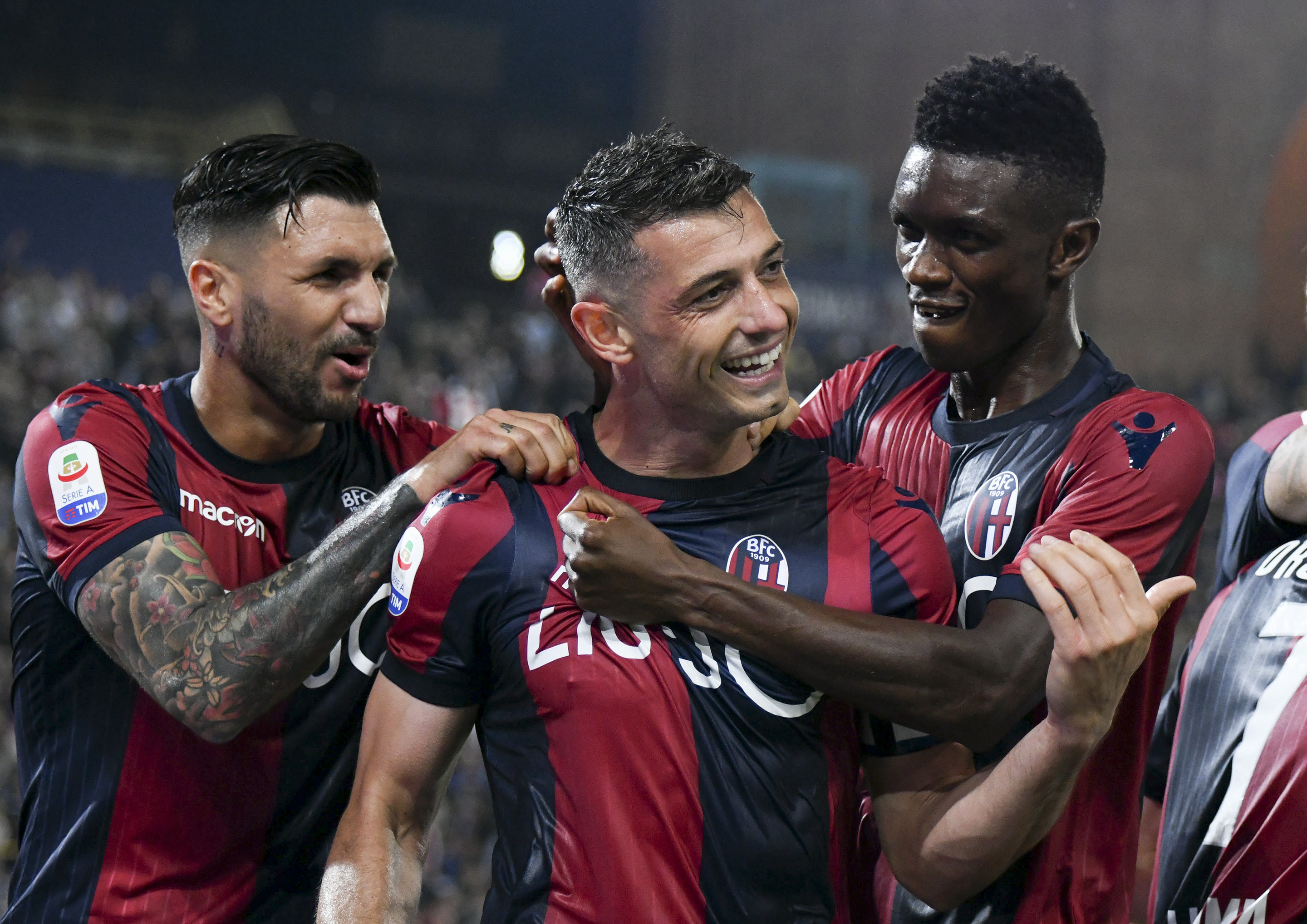 击内线著称 击内线著称