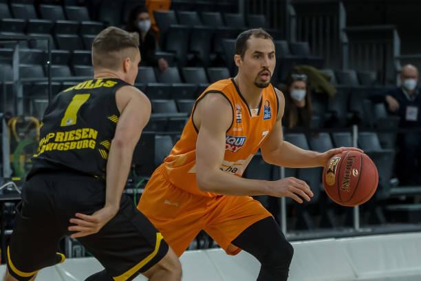 哲凯赖什经纪人：亲属遭枪击与我及足球无关，这不是针对我的